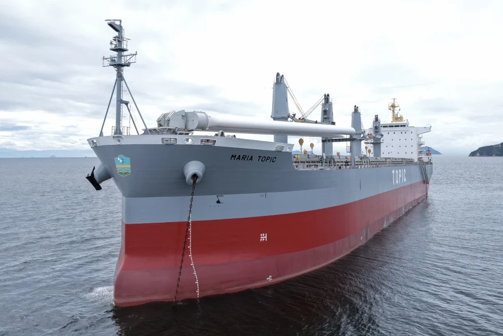 Topic, TSUNEISHI SHIPBUILDING and OceanWings complete rigid tiltable wingsail retrofit aboard the bulk carrier MARIA TOPIC